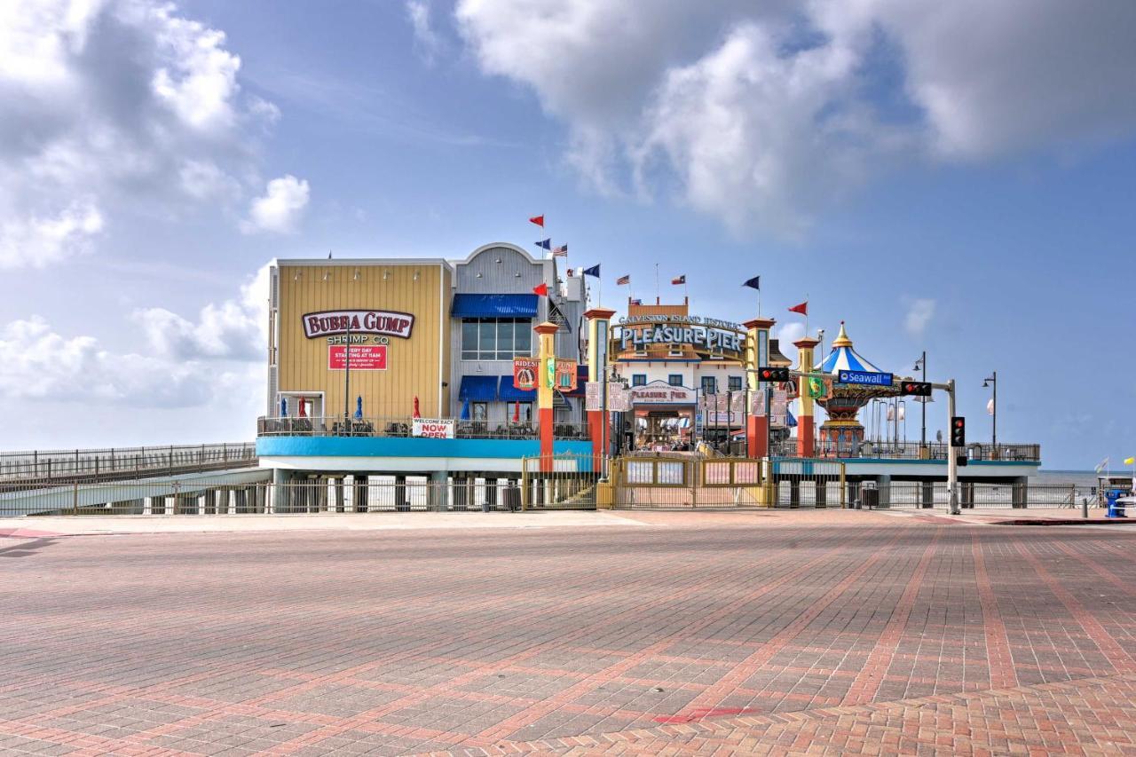 Bright Galveston Bungalow Half Mi To Pleasure Pier Kültér fotó